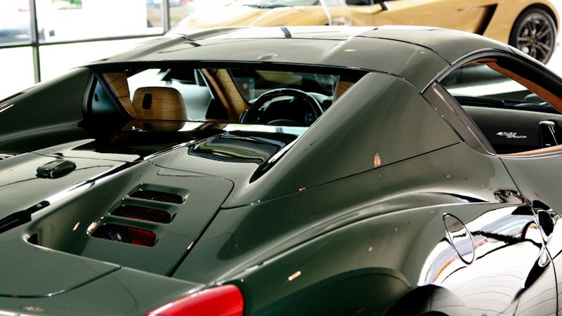 Illustration for article titled I Can't Stop Staring At This Green Ferrari 458